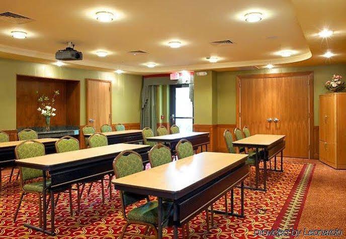 Готель Courtyard Lancaster Fertility Екстер'єр фото