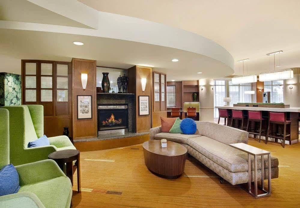 Готель Courtyard Lancaster Fertility Екстер'єр фото