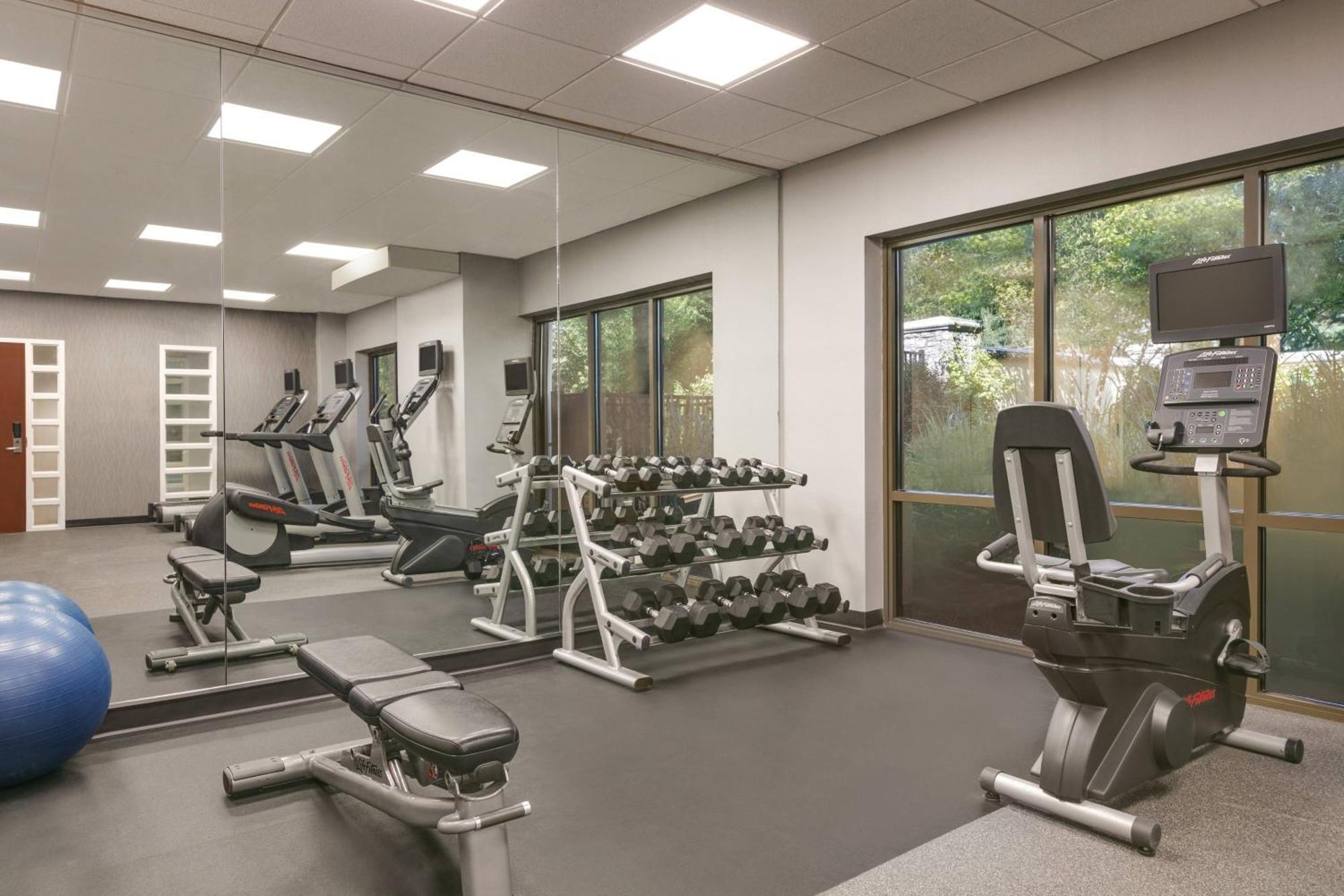 Готель Courtyard Lancaster Fertility Екстер'єр фото