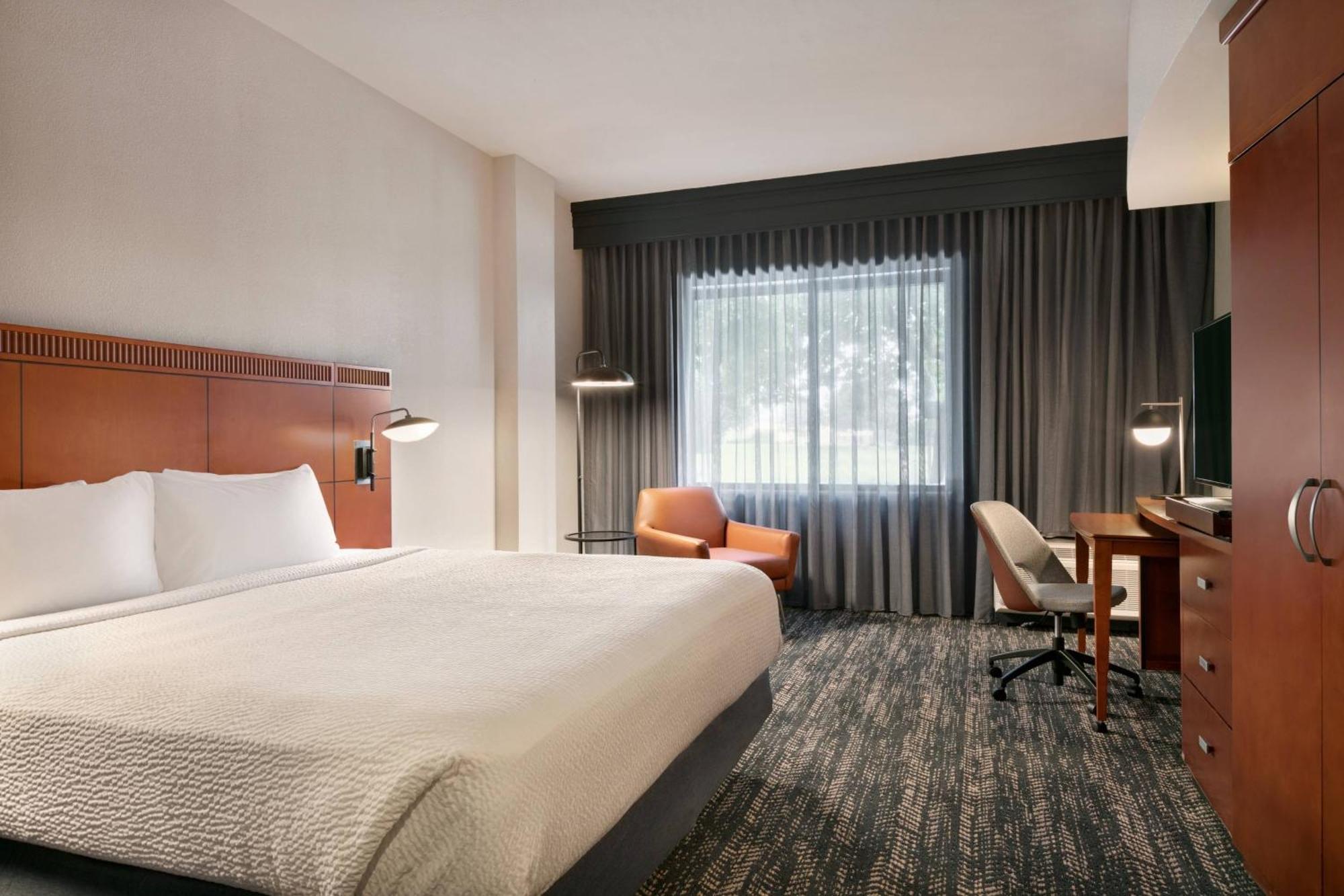 Готель Courtyard Lancaster Fertility Екстер'єр фото