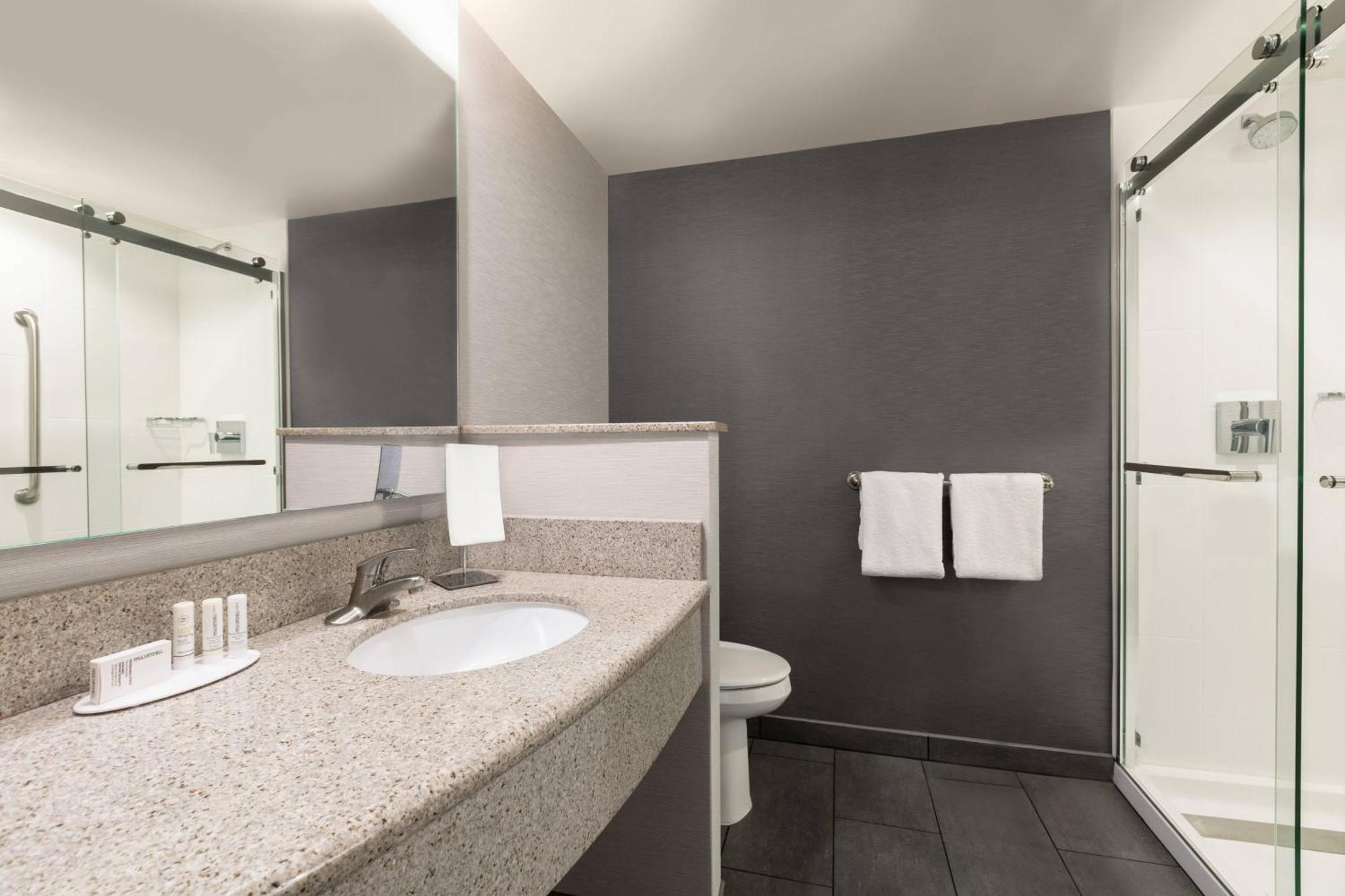 Готель Courtyard Lancaster Fertility Екстер'єр фото