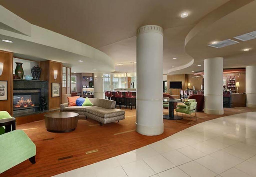 Готель Courtyard Lancaster Fertility Екстер'єр фото
